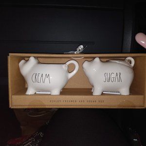 Cream and Sugar Set